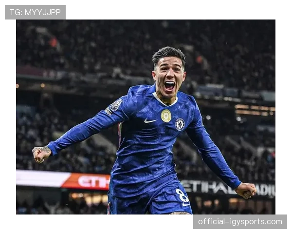 曼城考虑今夏收购恩佐·费尔南德斯，加强中场选择